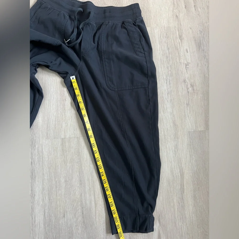 Athleta Farallon Weekender Pant Med Petite - Picture 10 of 10